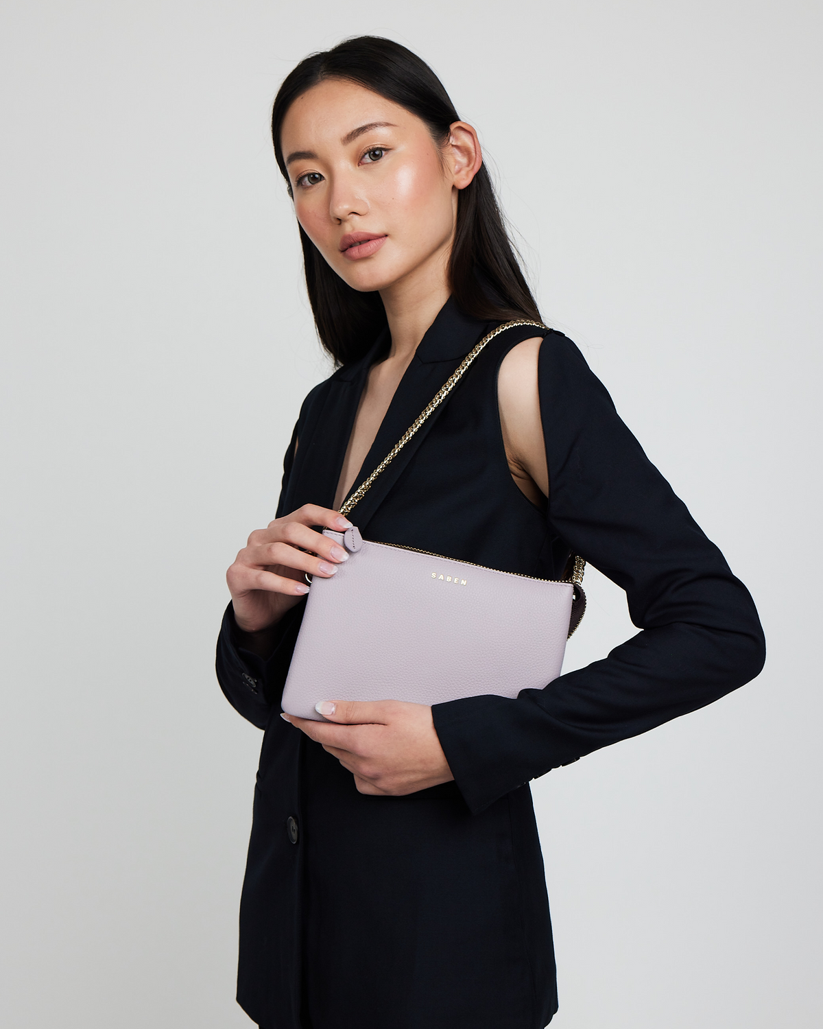 feature shoulder strap