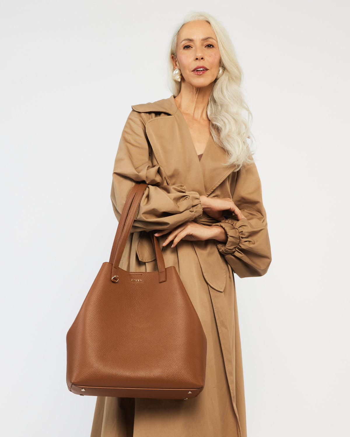 Carter Tote Tan + Tan Chain Print