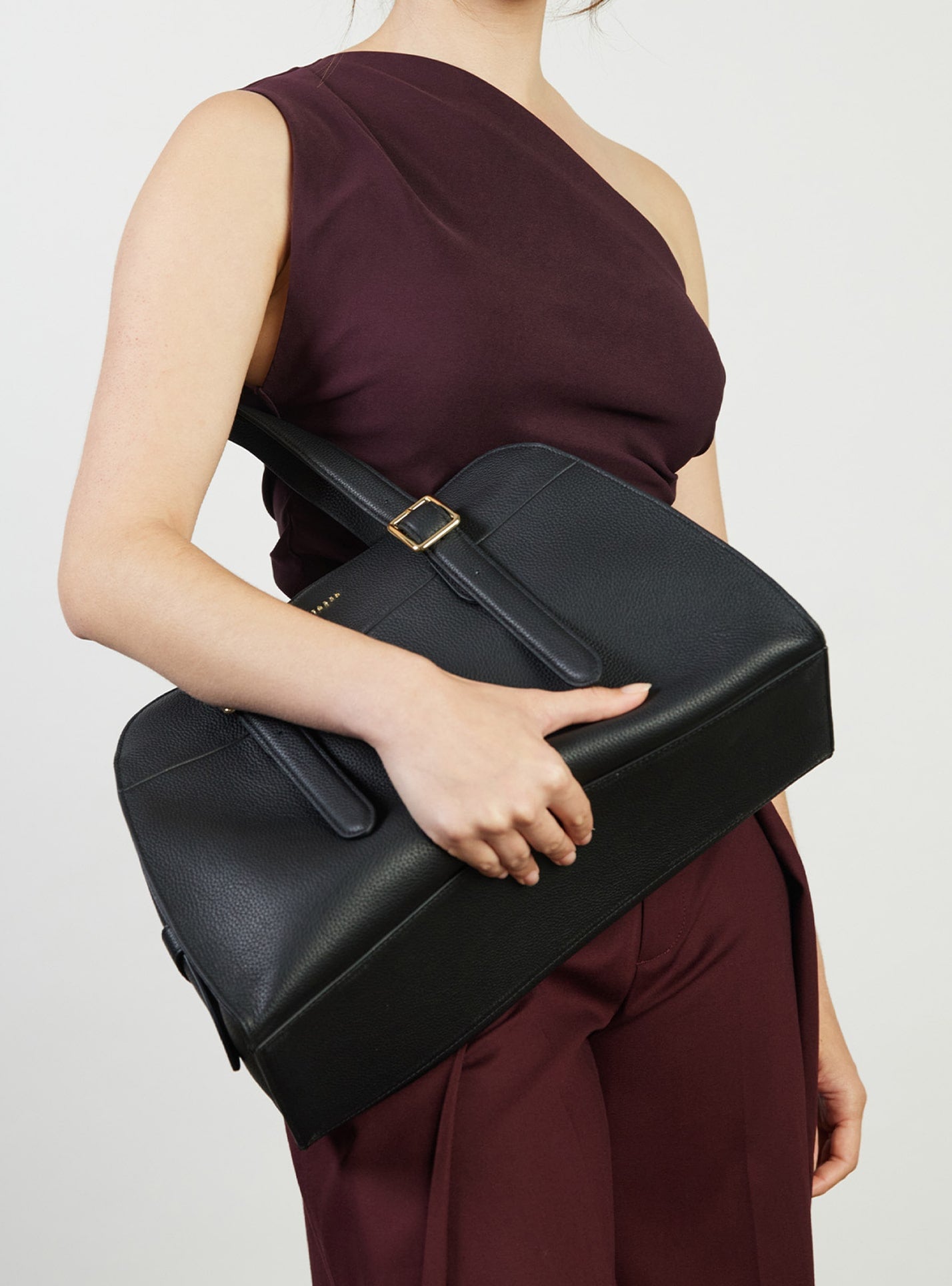 Adler Shoulder Bag Black Pebble